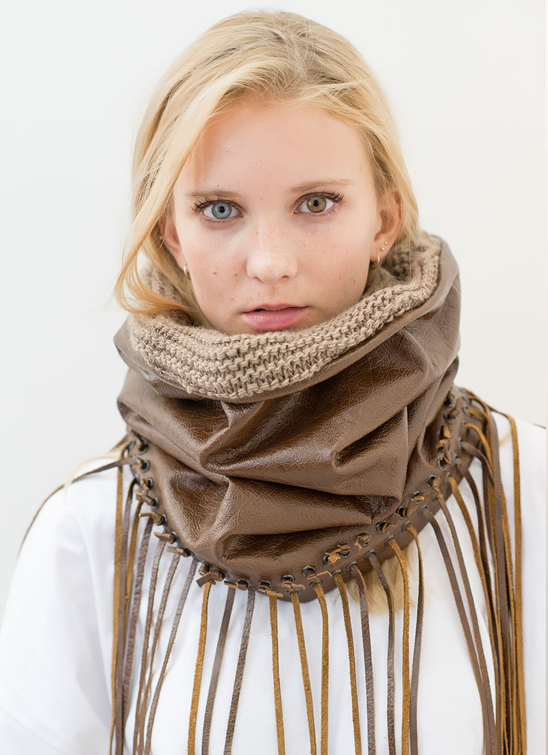 leatherbrownfringes_woman2