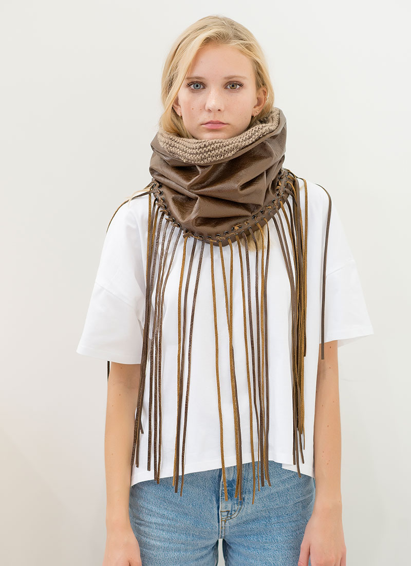 leatherbrownfringes_woman4