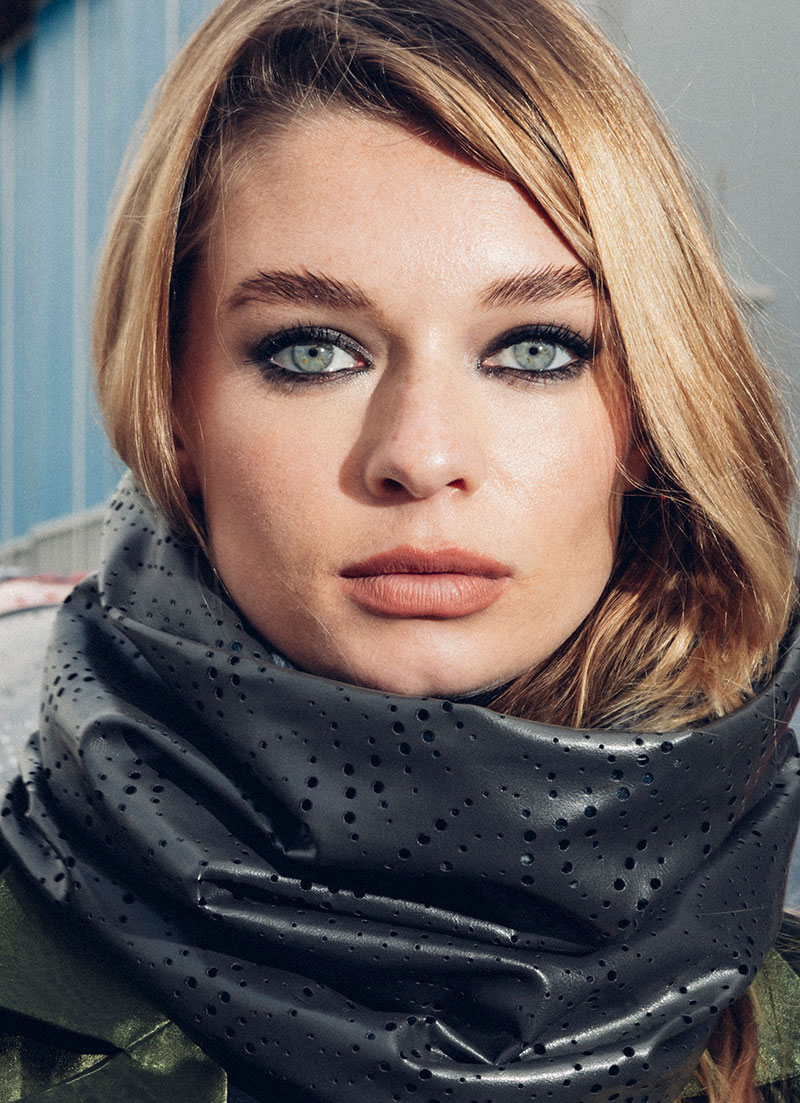 leather_cutout_woman4